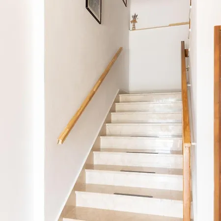 1 Bedroom Beautiful In Omiš