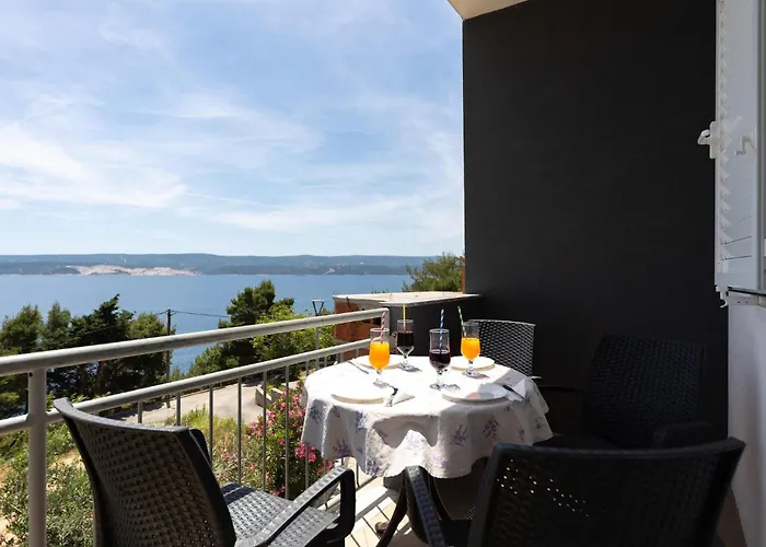 1 Bedroom Beautiful In *