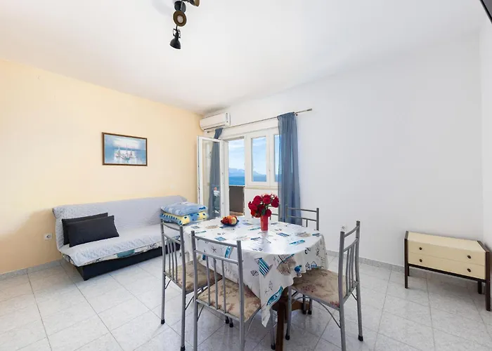 1 Bedroom Beautiful In * Omiš