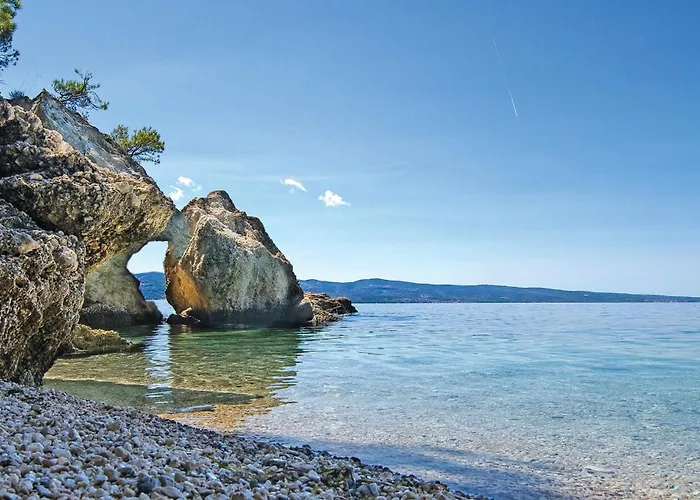 1 Bedroom Beautiful In